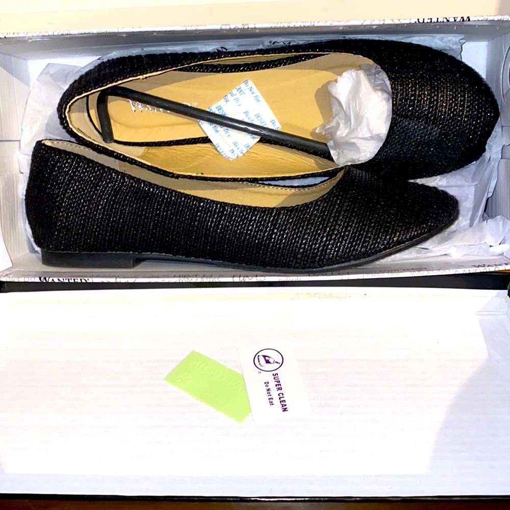 New In Box Wanted Black Flats